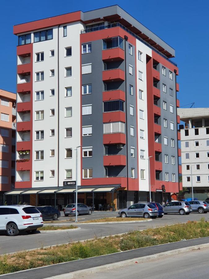 S&D Apartman Lukavica Bagian luar foto